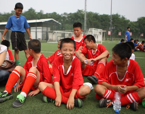 “奥城杯”北京市中小学校园足球赛小学甲组确定冠军归属