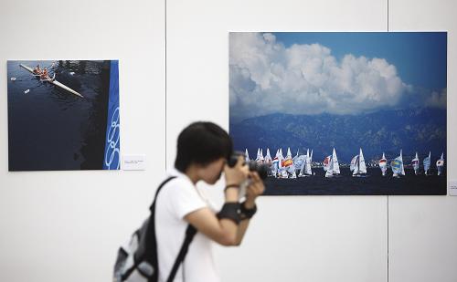 奥运一周年大型摄影图片展在奥体中心举行